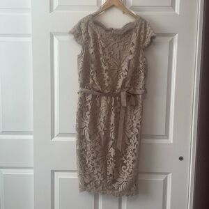 Tadashi Shoji Taupe Midi Dress with Sophisticated Design